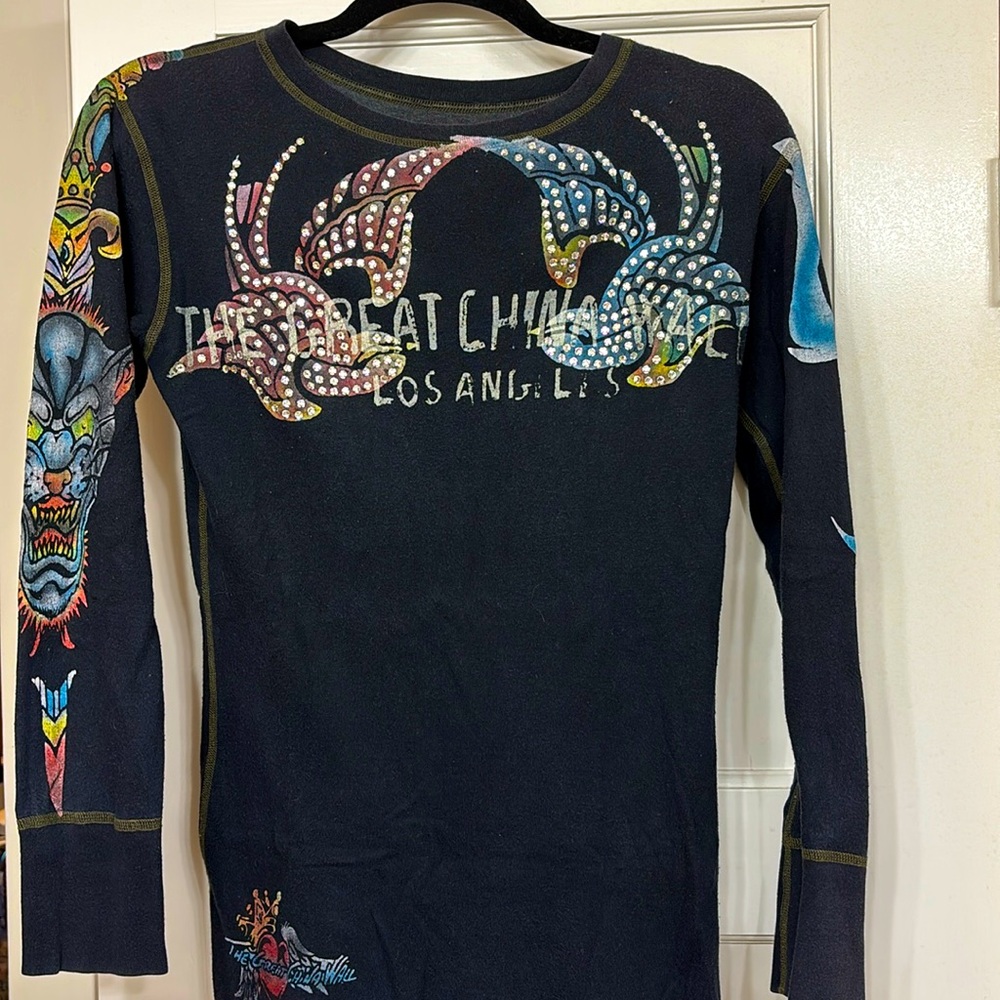 The Great China Wall Black , mediumm Long sleeve with Swarovski crystals.